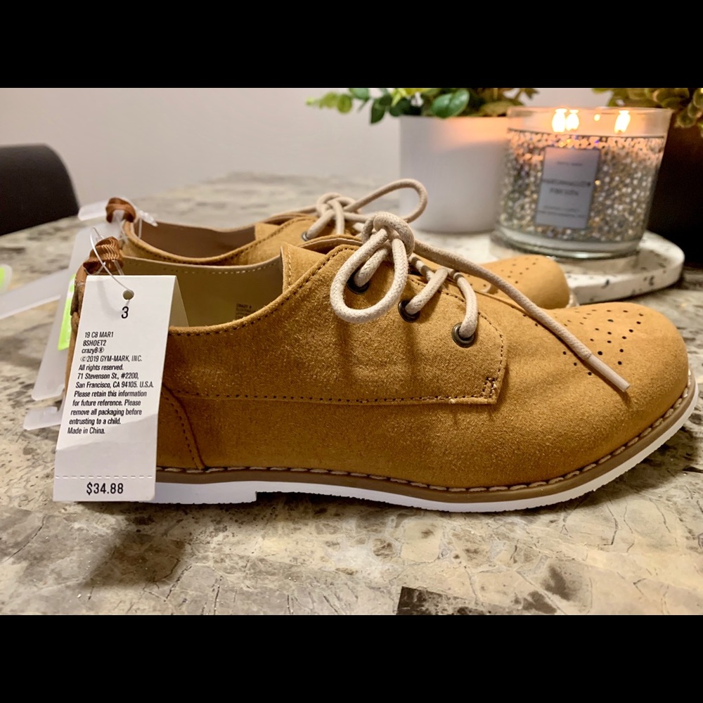 Dress shoes